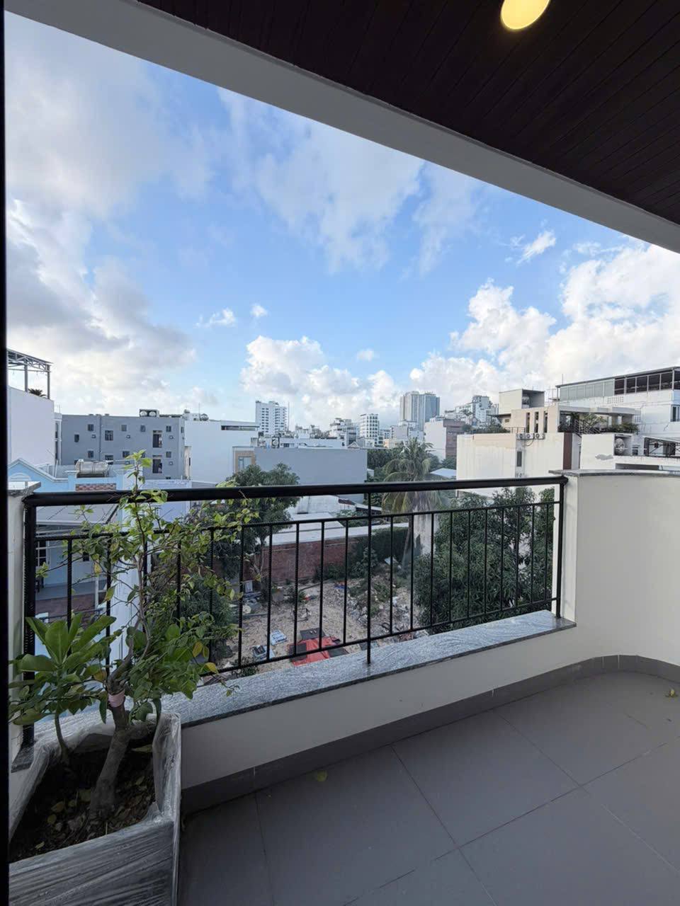 Brand-New 1-Bedroom Apartment in My An photo 1 of 8