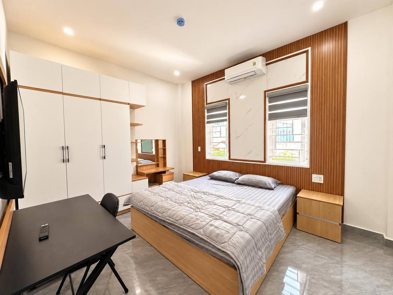 Brand New 1-Bedroom Apartment in Son Tra photo 1 of 7