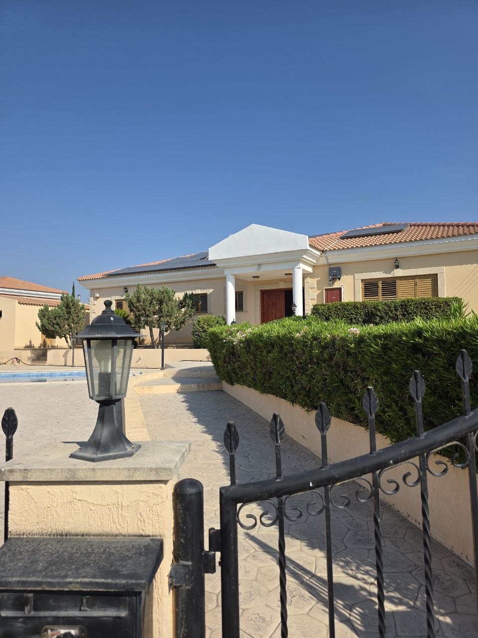 3-Bedroom House for Rent in Apeša, Limassol photo 1 of 4