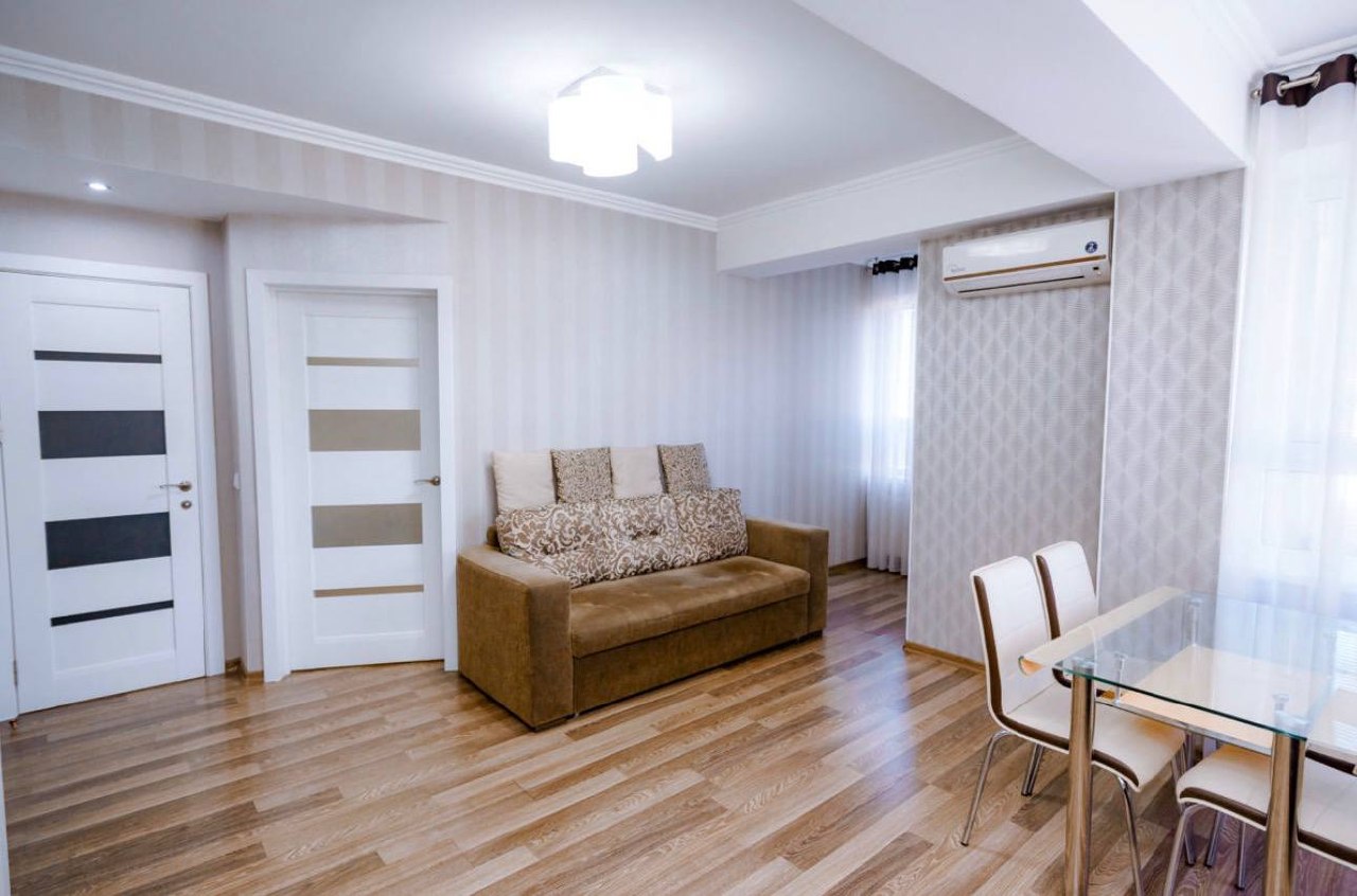 One-Bedroom Apartment with Living Room in Botanica photo 4 of 8