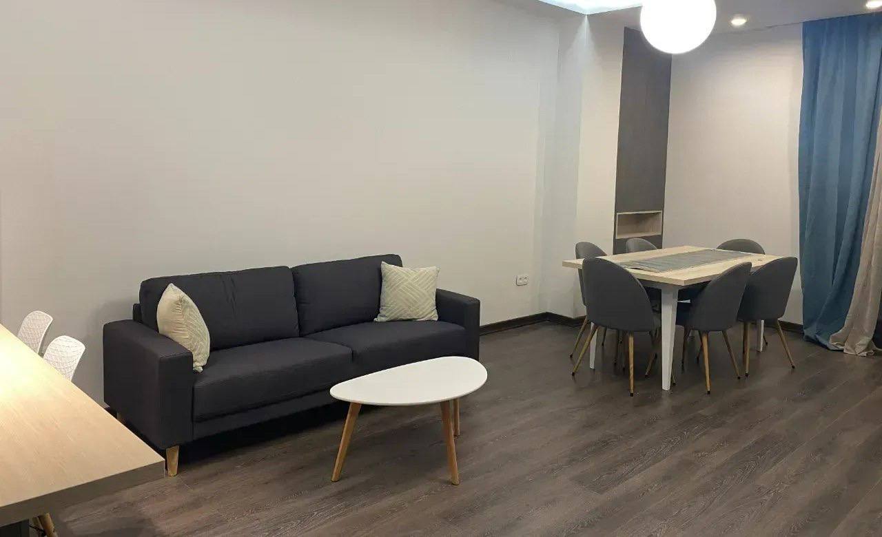 Furnished 2-Bedroom Apartment in Kentron photo 1 of 8