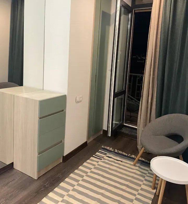 Furnished 2-Bedroom Apartment in Kentron photo 7 of 8