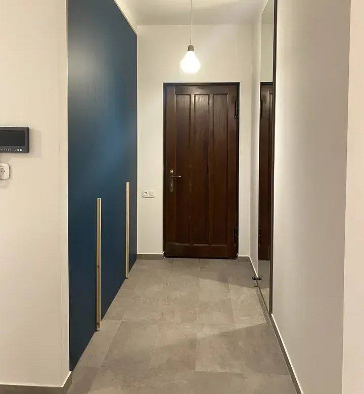 Furnished 2-Bedroom Apartment in Kentron photo 8 of 8