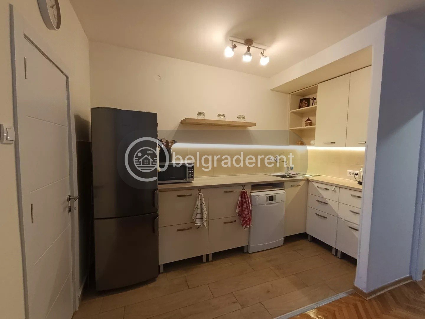 2-комнатная квартира в Врачаре photo 3 of 8