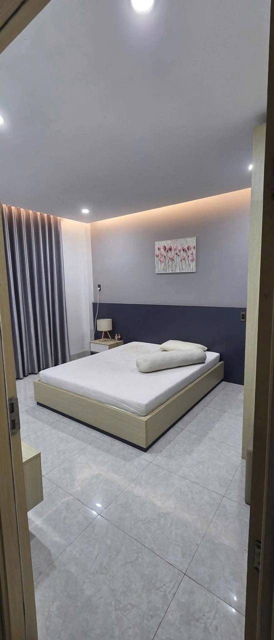 Three-Storey House with 4 Bedrooms in Son Tra photo 5 of 8