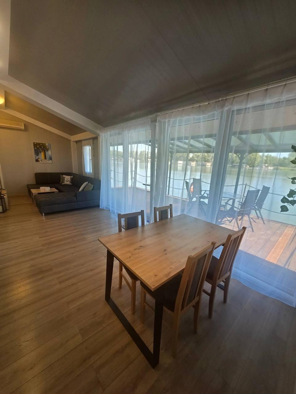 Waterfront Houseboat with Large Terrace photo 6 of 8