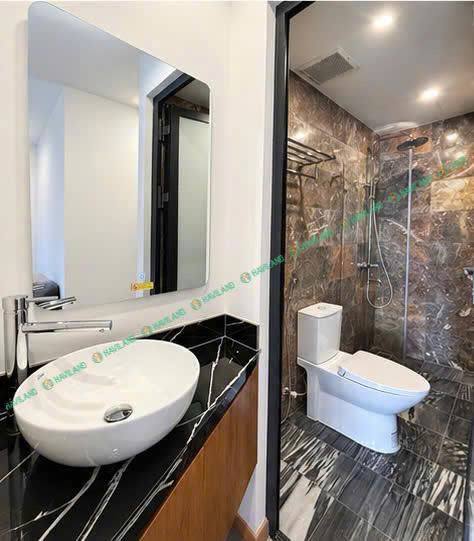 Bright 1-Bedroom Apartment with Large Balcony photo 6 of 6