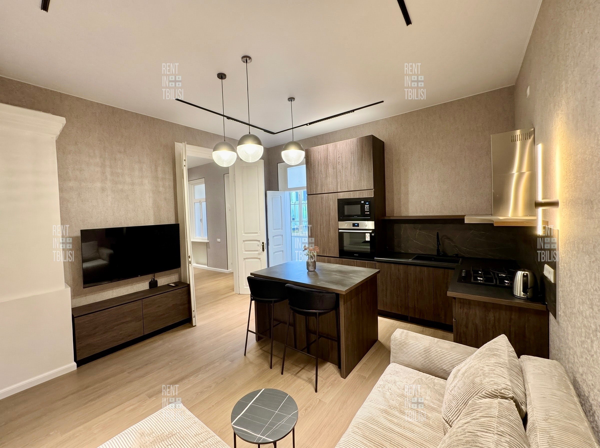 Newly Renovated 2-Bedroom Apartment Near Liberty Square photo 1 of 8