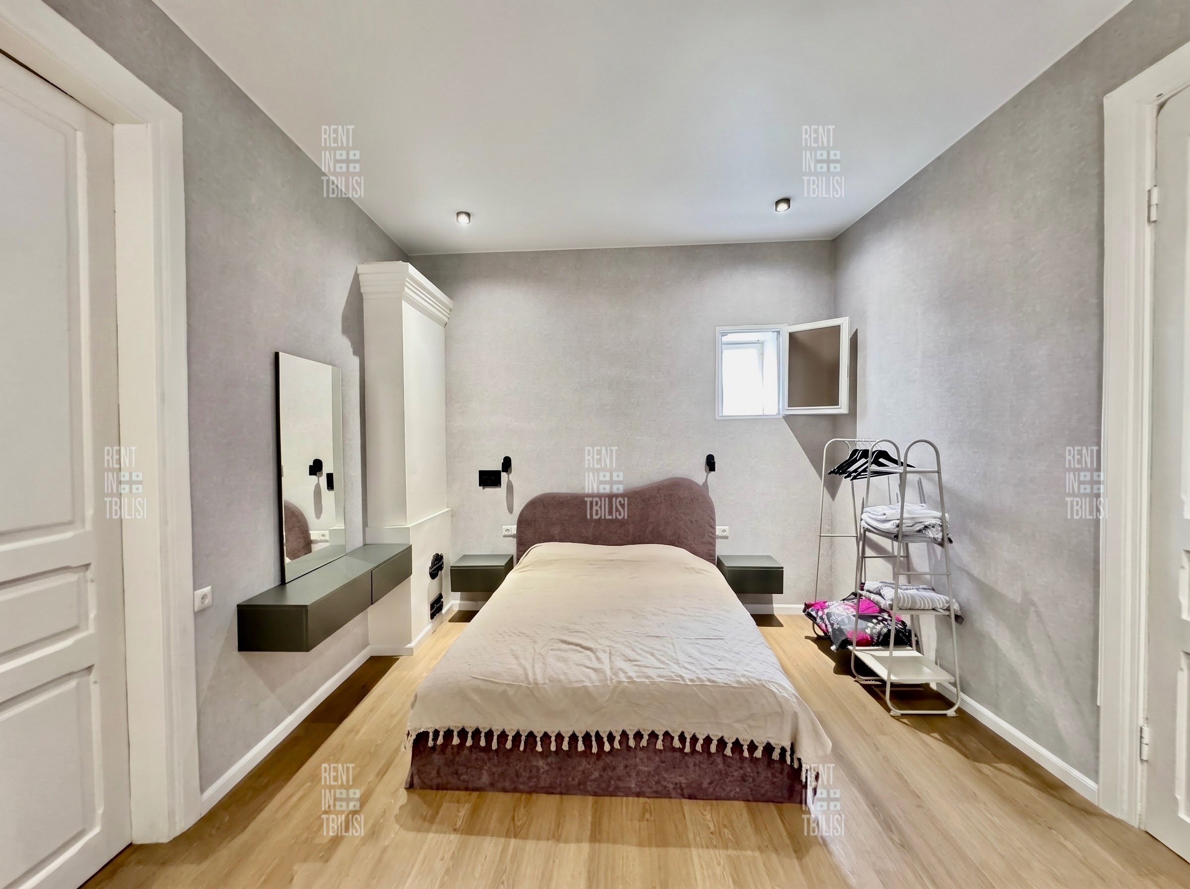 Newly Renovated 2-Bedroom Apartment Near Liberty Square photo 4 of 8