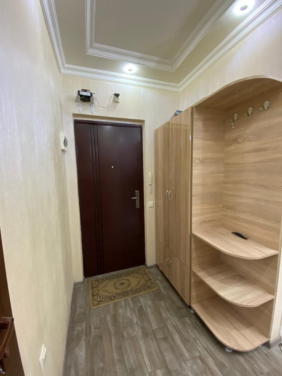 Cozy 1-Bedroom Apartment Near the Sea photo 1 of 6