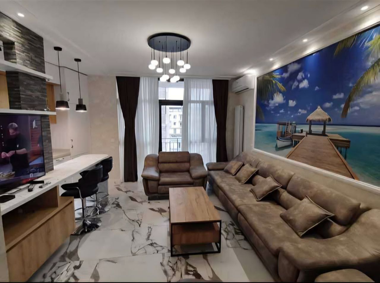2-Bedroom Apartment in Central Batumi photo 2 of 8
