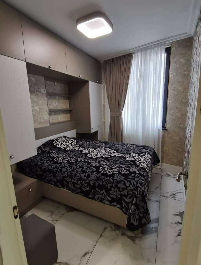 2-Bedroom Apartment in Central Batumi photo 4 of 8