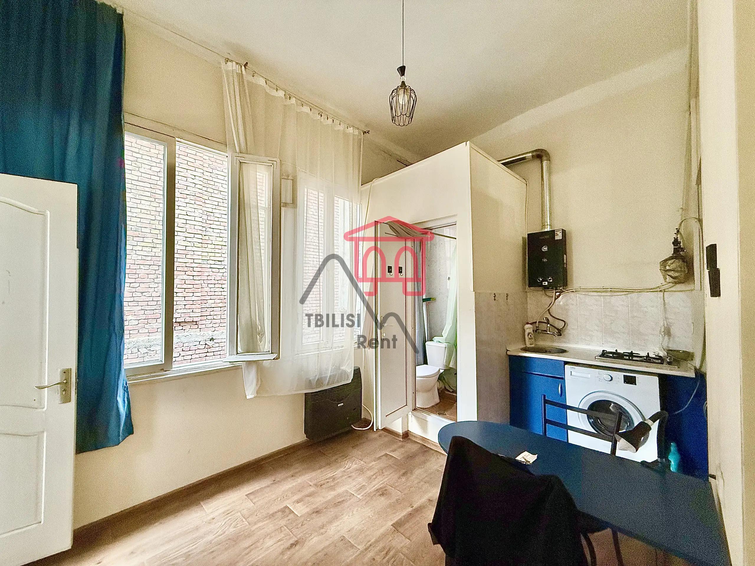 1-Bedroom Apartment in Vake Near Mziuri Park photo 2 of 8