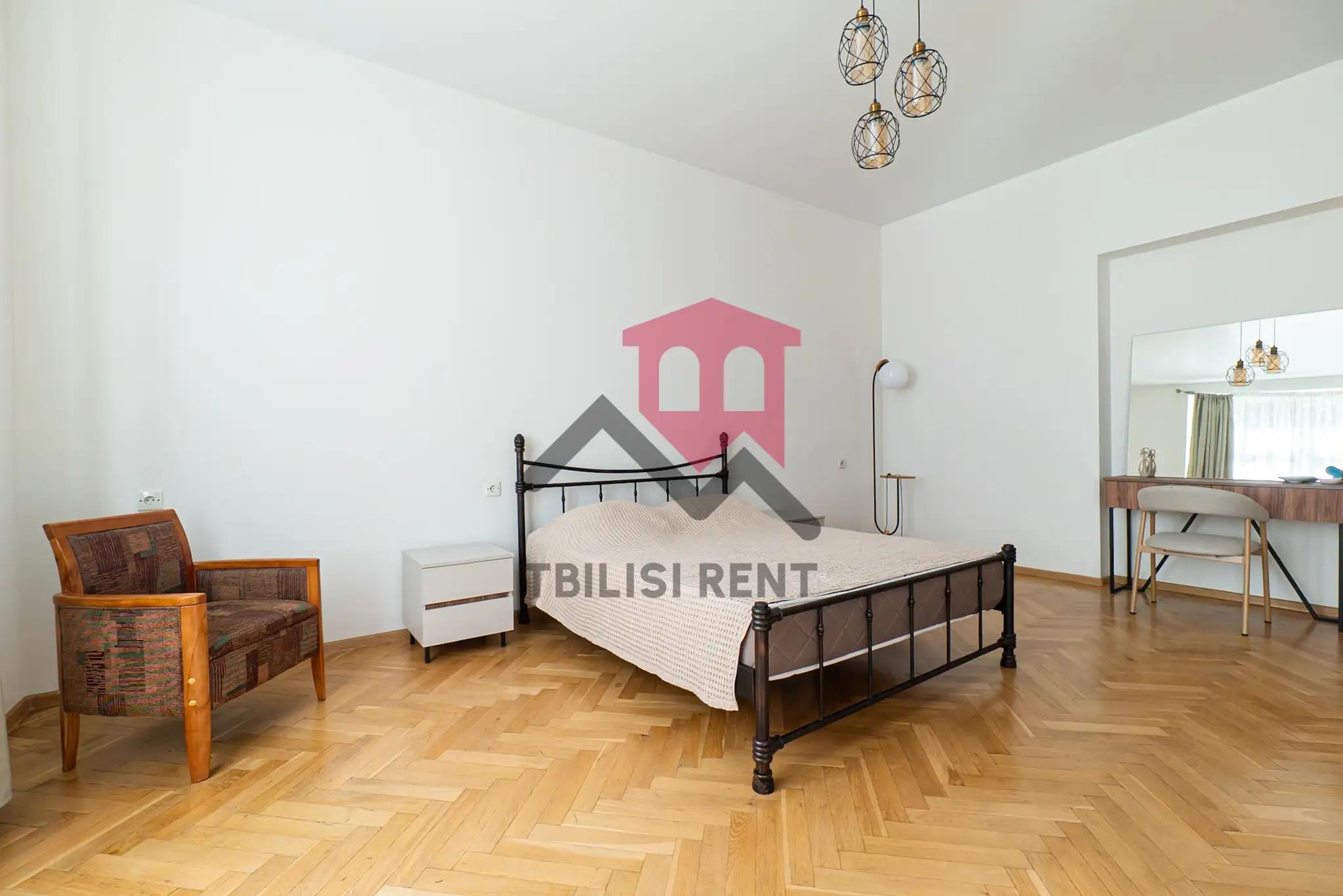 Spacious 2-Bedroom Apartment in Vake photo 3 of 8