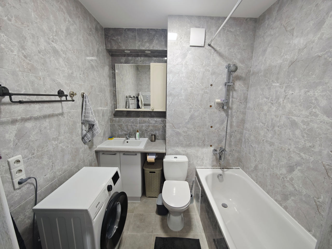 One-Bedroom Apartment in Buiucani photo 8 of 8