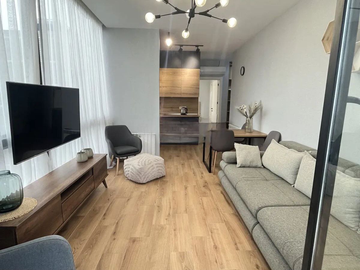 1-Bedroom Apartment on Griboedova Street photo 1 of 6