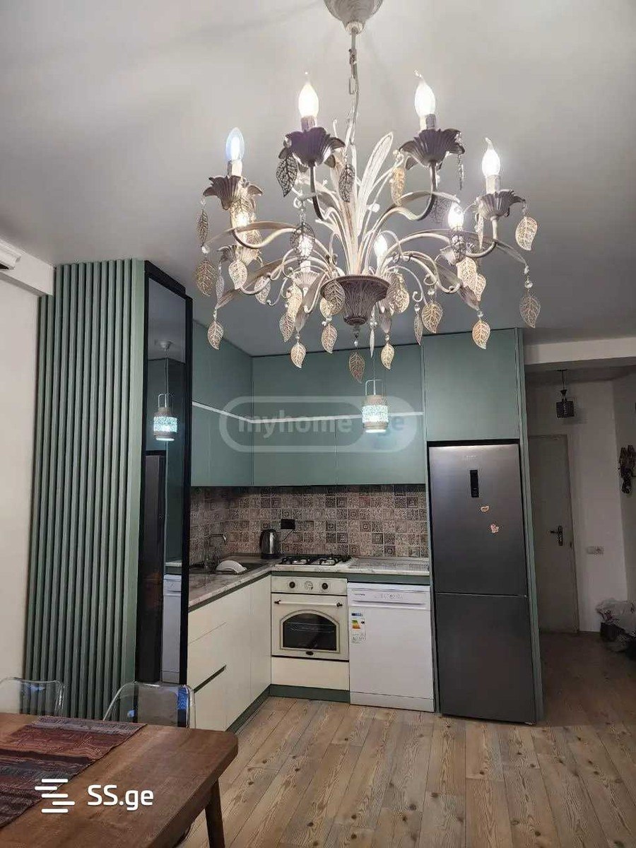Furnished 3-Room Apartment Near Lisi Lake photo 2 of 8