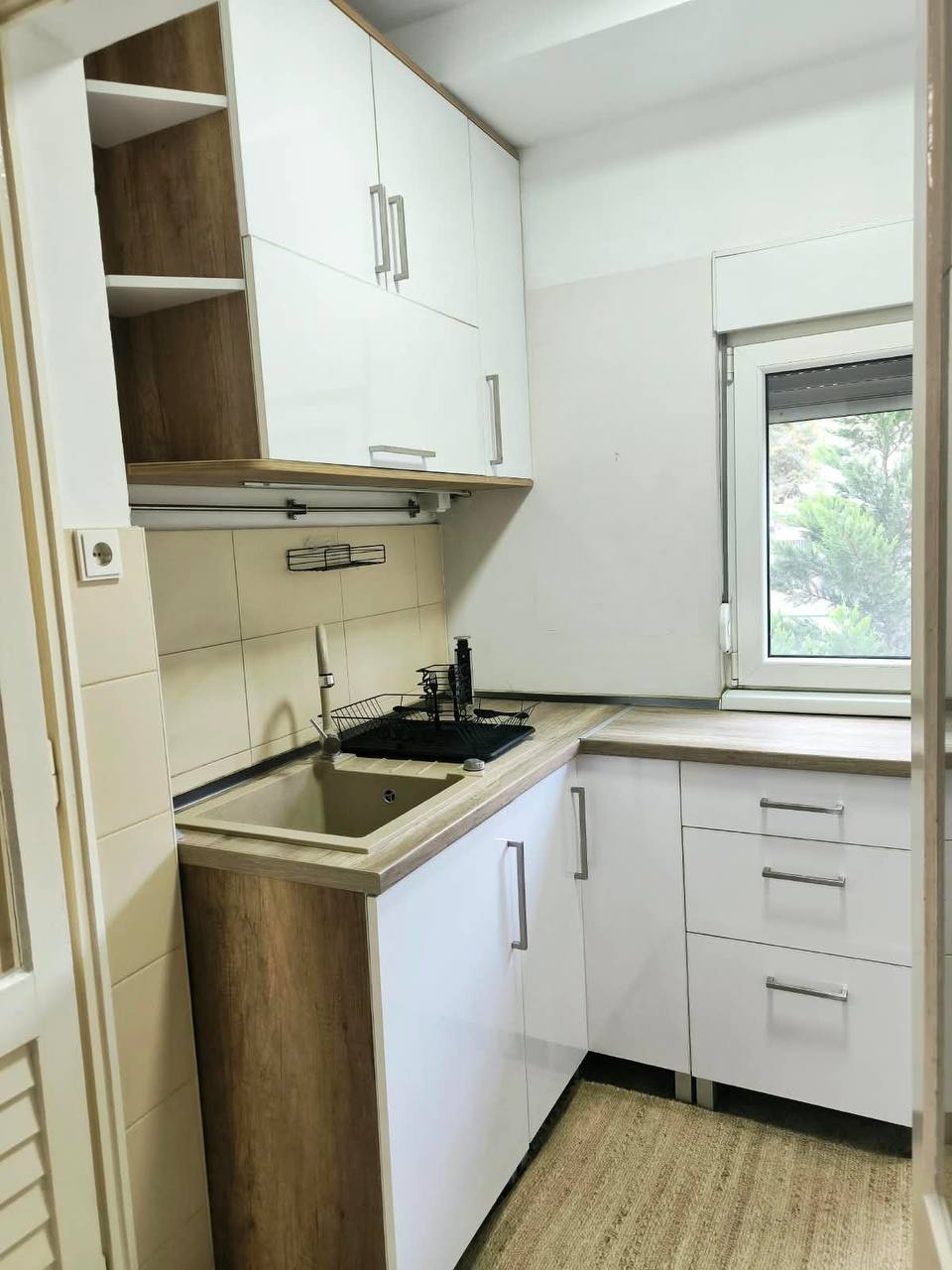 One-Bedroom Apartment in Zemun photo 3 of 5