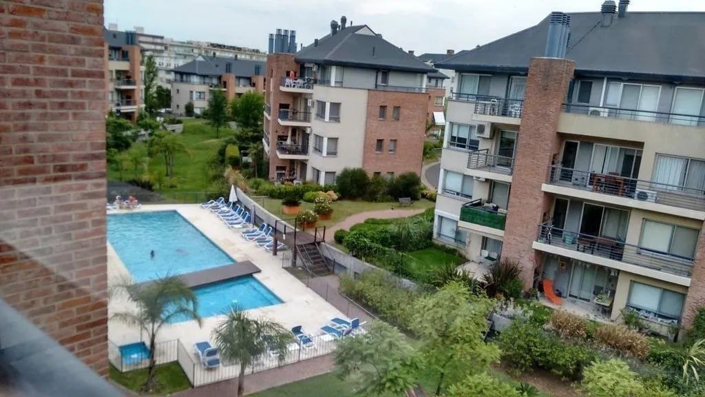 One-Bedroom Apartment with Balcony and Grill in Nordelta photo 1 of 8