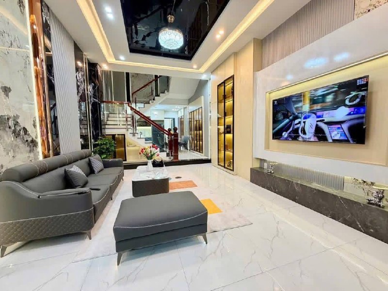 4-Bedroom House in Da Nang photo 2 of 8