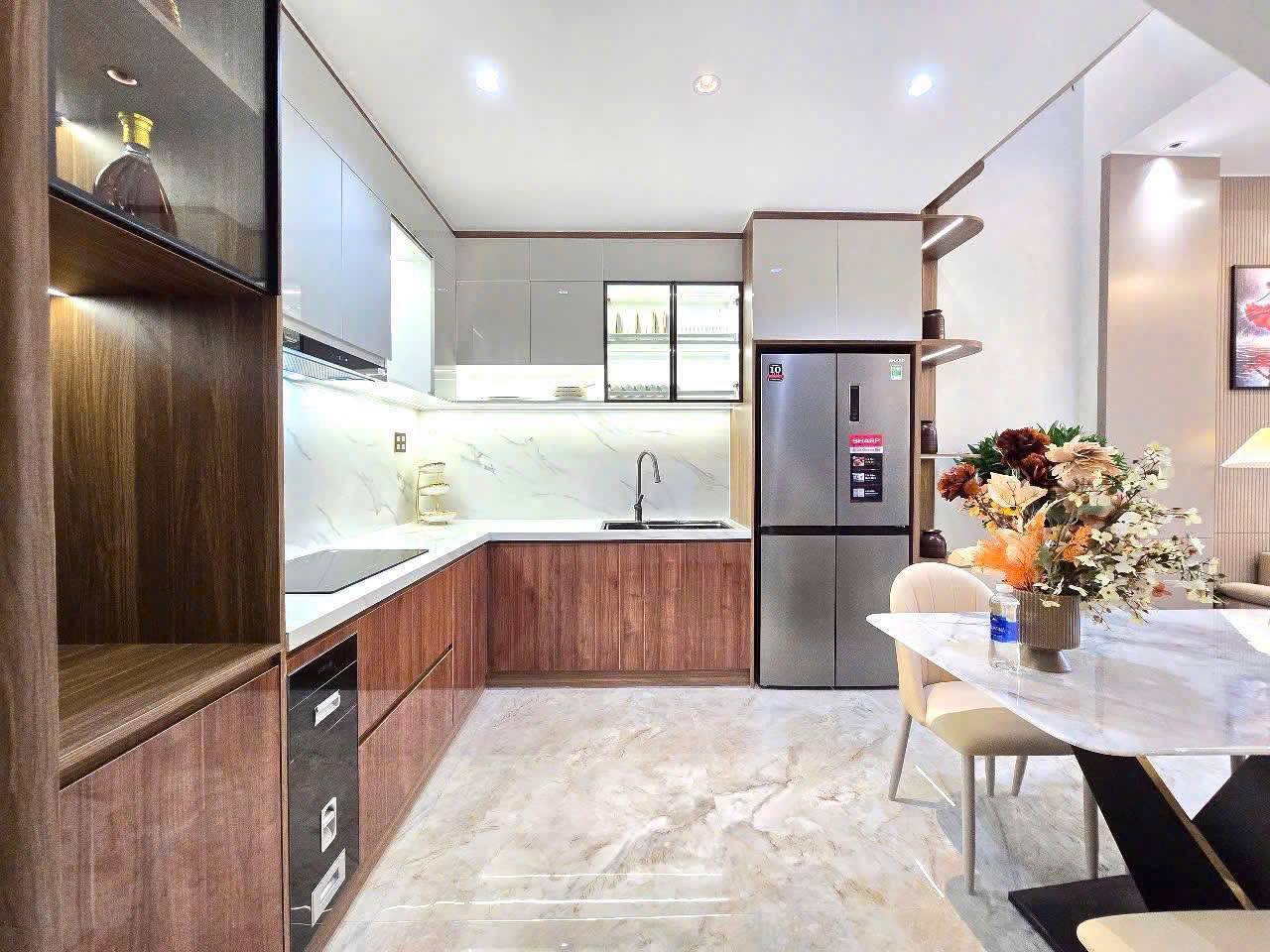 3-Bedroom House in Hoa Khanh photo 4 of 8