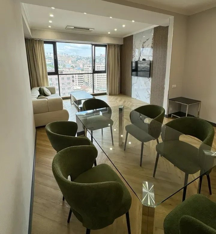 3-Room Apartment in Central Yerevan photo 1 of 8