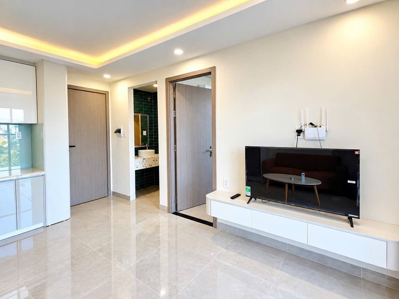 1-Bedroom Apartment on Duy Tan Street photo 5 of 7