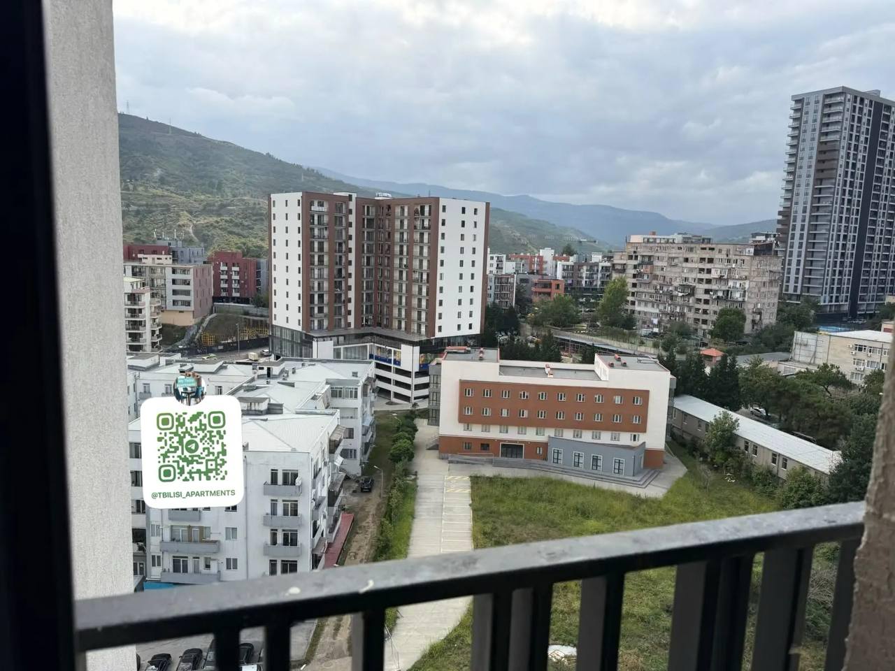 Two-Bedroom Apartment in Saburtalo photo 5 of 8
