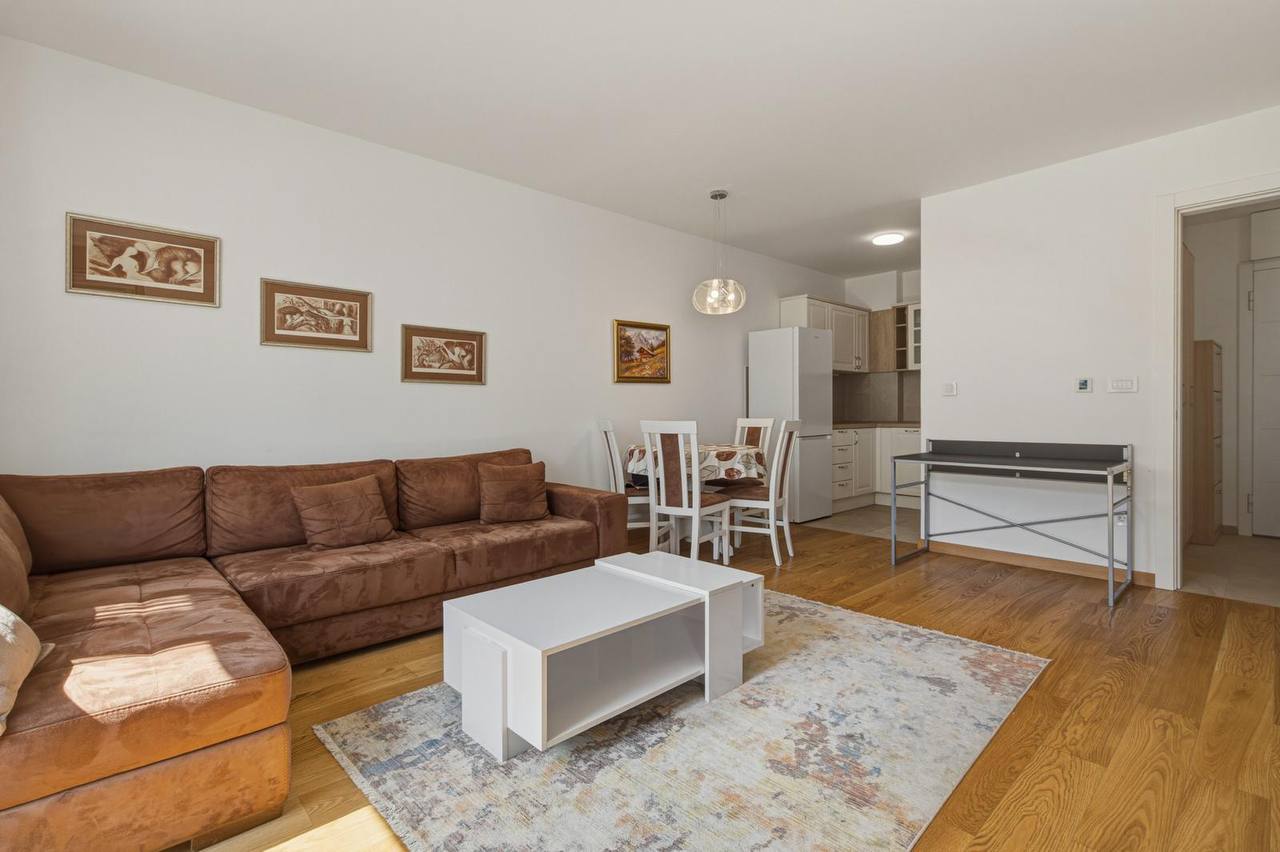 2-Bedroom Apartment in New Belgrade photo 2 of 6
