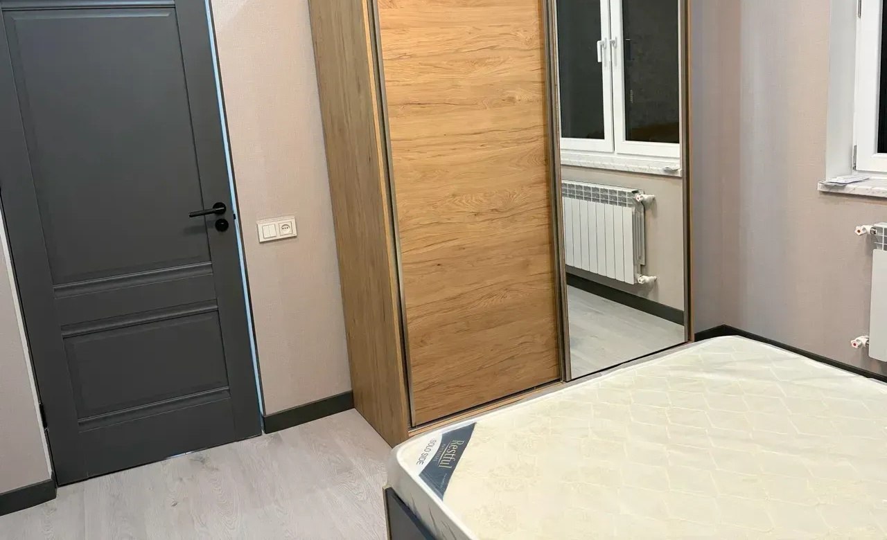 3-Room Apartment in Kanaker-Zeytun photo 3 of 8