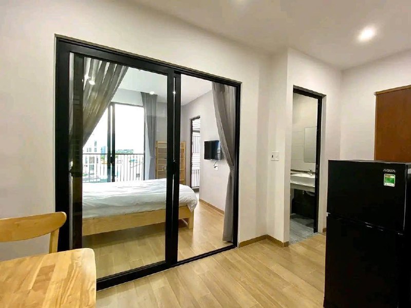 1-Bedroom Apartment in Hoai Thanh photo 3 of 5