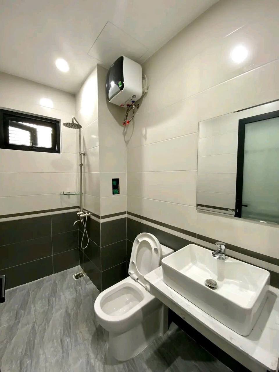 1-Bedroom Apartment in Hoai Thanh photo 5 of 5