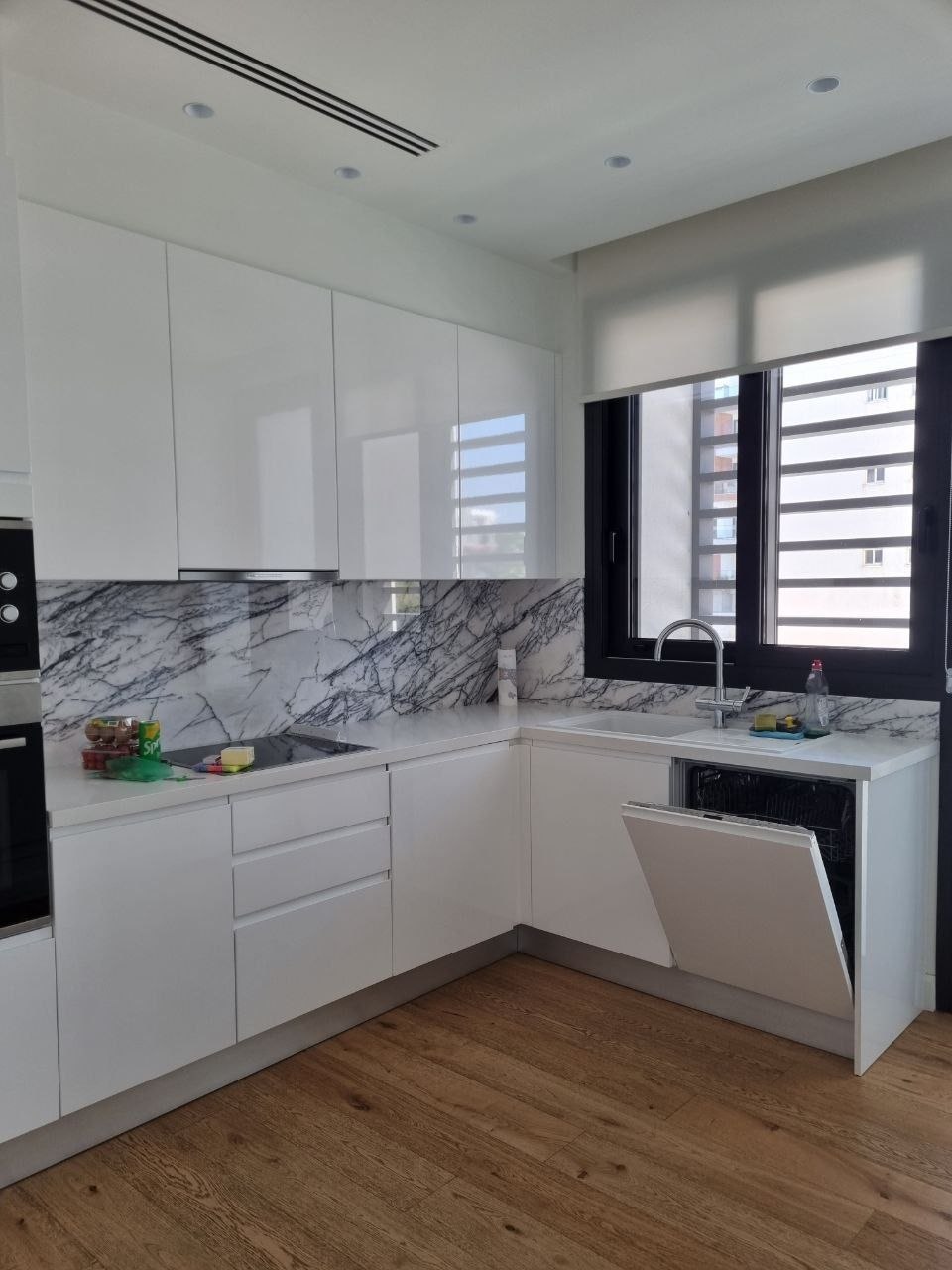 Furnished 2-Bedroom Apartment in Germasogeia photo 6 of 8