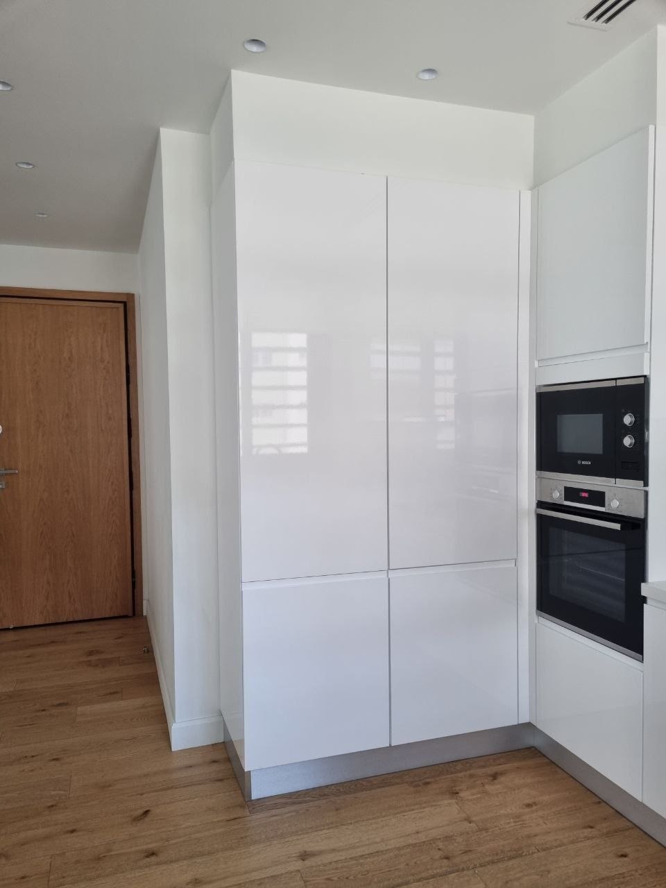 Furnished 2-Bedroom Apartment in Germasogeia photo 7 of 8
