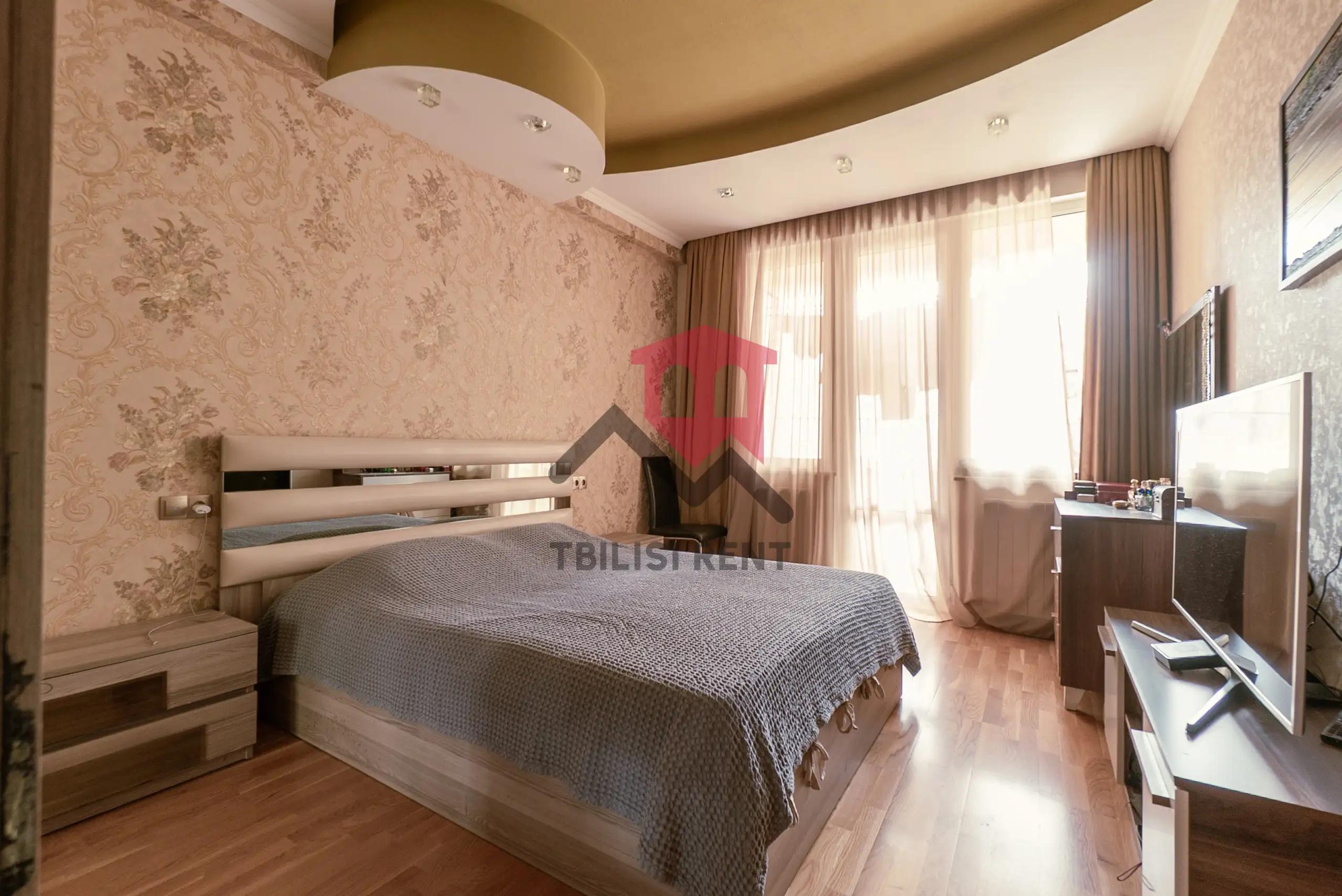 Просторная 2-комнатная квартира в Сабуртало photo 3 of 8
