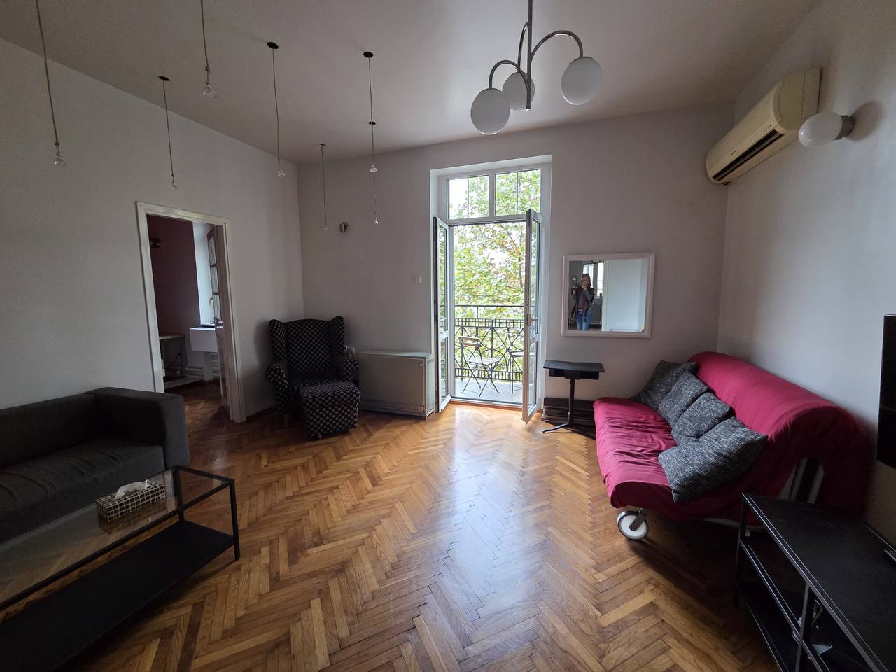 2-Bedroom Apartment in Belgrade photo 1 of 7