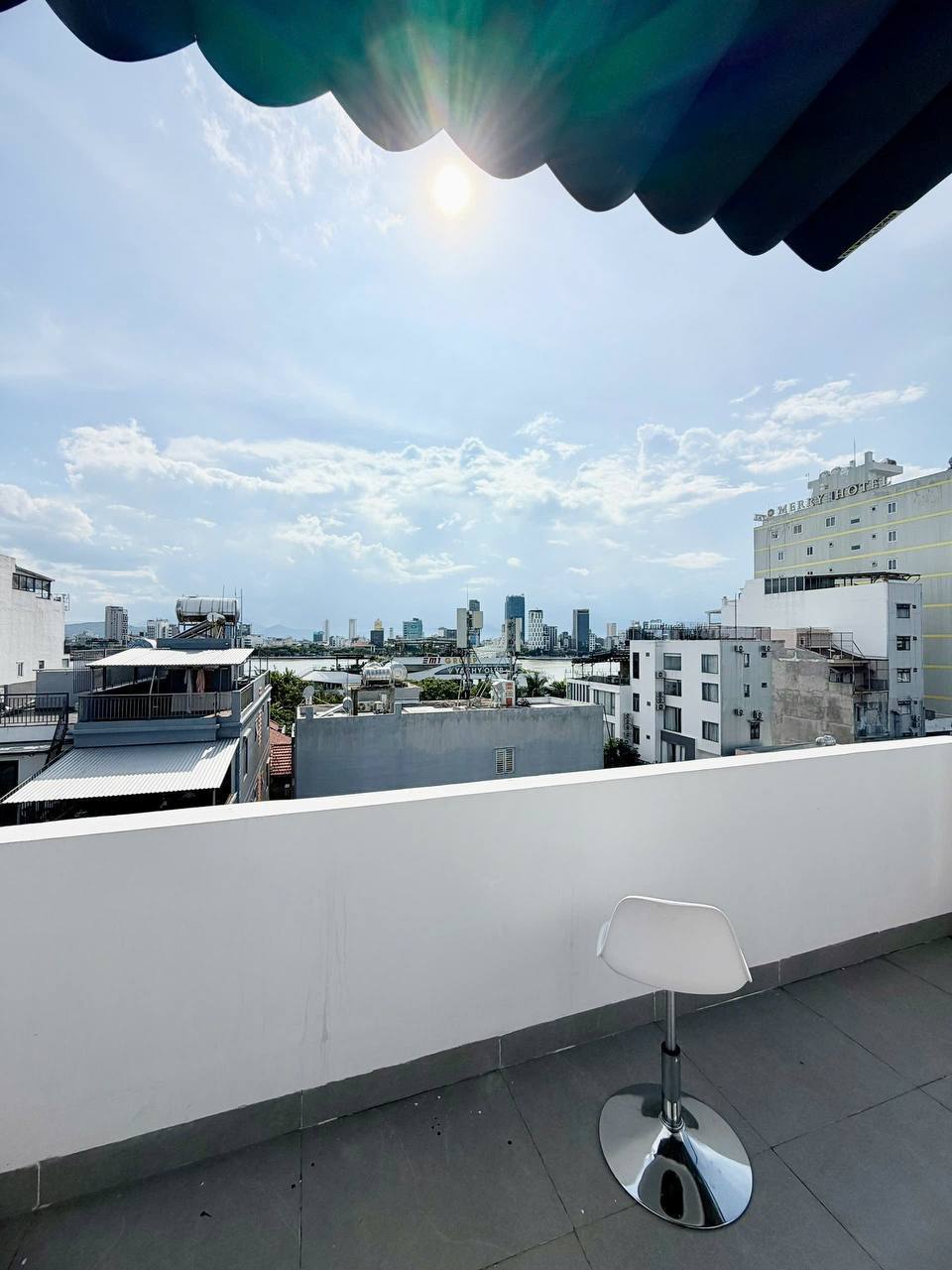 1-Bedroom Penthouse Apartment in Son Tra photo 7 of 8