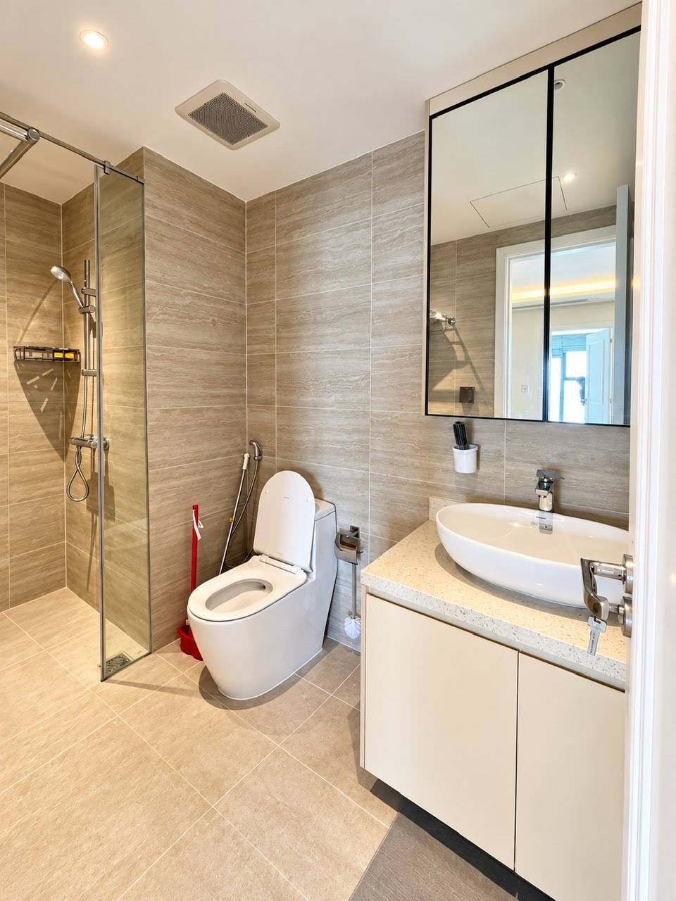 1-Bedroom Apartment at The Ponte photo 7 of 8