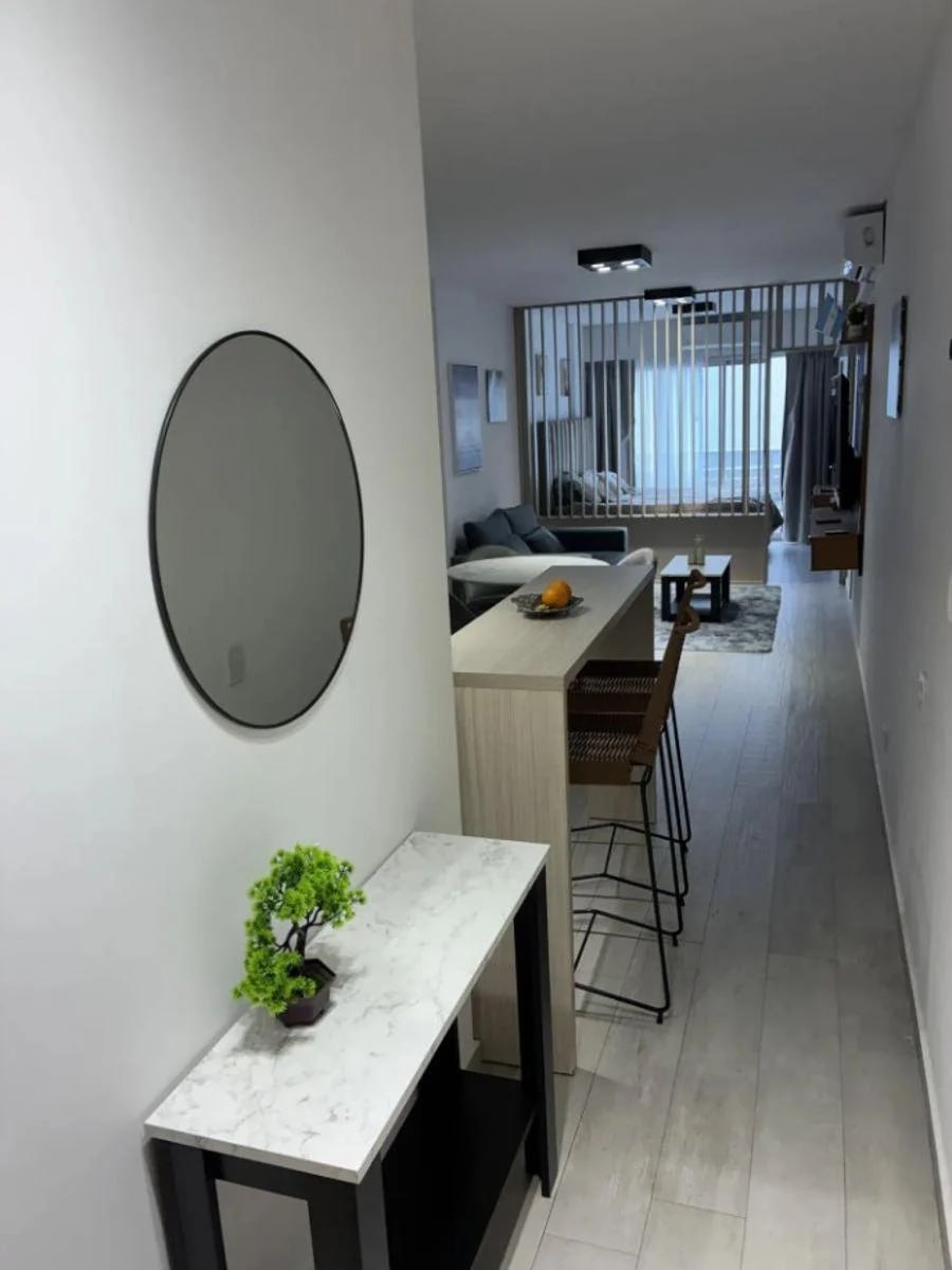 One-Bedroom Apartment in Palermo photo 2 of 8