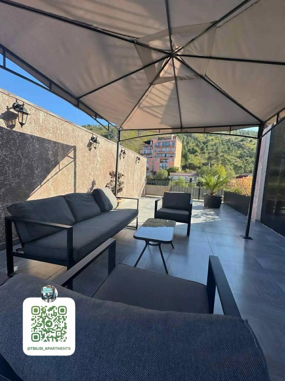 Sunny 1-Bedroom Apartment with Terrace in Vake photo 3 of 8