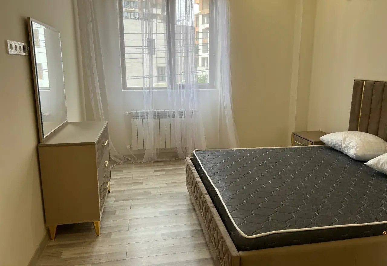 Furnished 3-Room Apartment in Avan photo 6 of 8