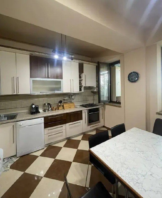 Furnished 2-Room Apartment in Kanaker-Zeytun photo 5 of 8