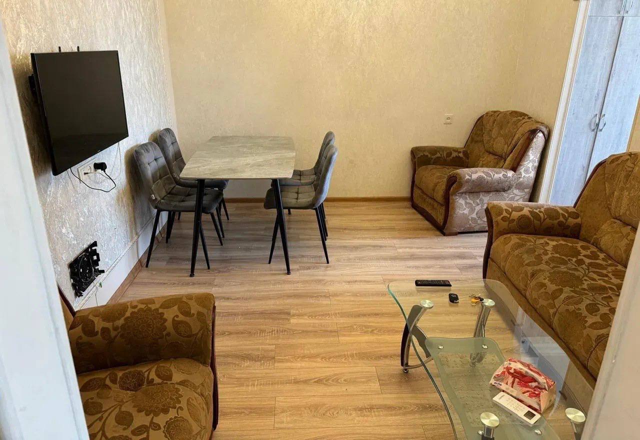 2-Room Apartment in Arabkir photo 1 of 5
