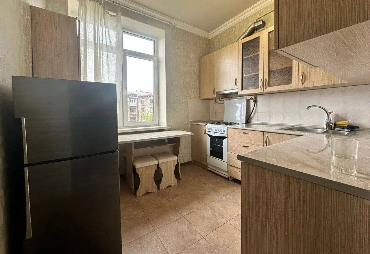 2-Room Apartment in Arabkir photo 2 of 5