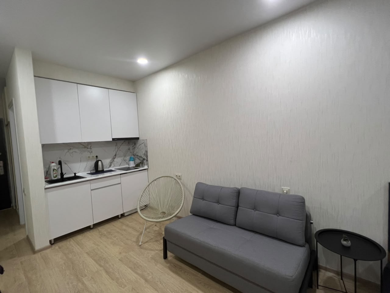 Studio in Guru Residence photo 1 of 8