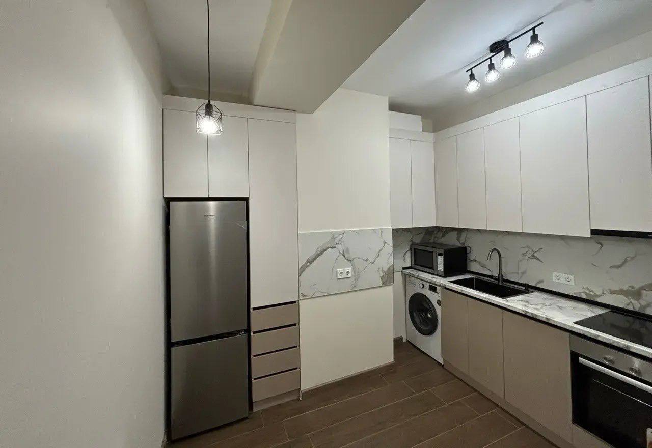 Furnished 2-Room Apartment in Arabkir photo 4 of 8