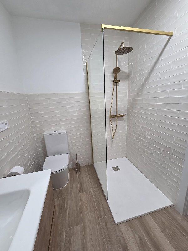 Меблированная 3-комнатная квартира в районе Камインс-аль-Грау photo 8 of 8