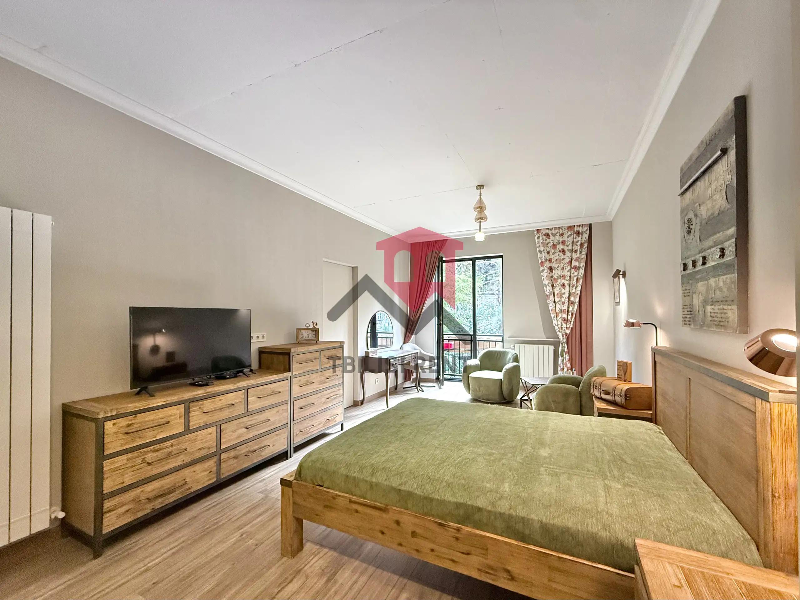 Designer 2-Bedroom Apartment in Vake photo 4 of 8