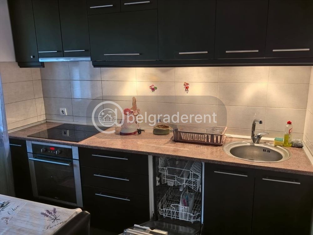 1.5-Room Apartment in Zeleni Venac photo 1 of 8