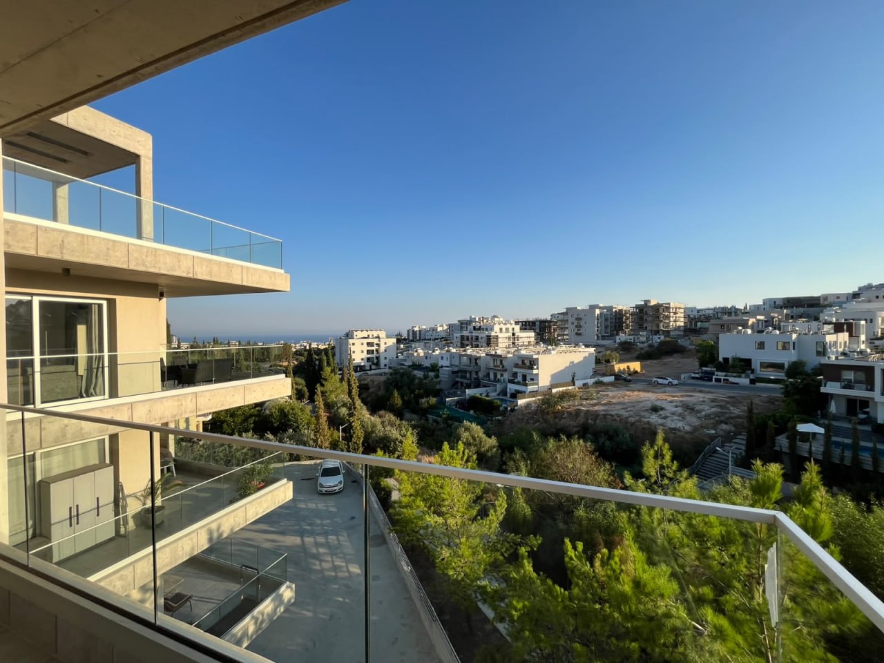 3-Bedroom Sea View Apartment in Agios Athanasios photo 4 of 4